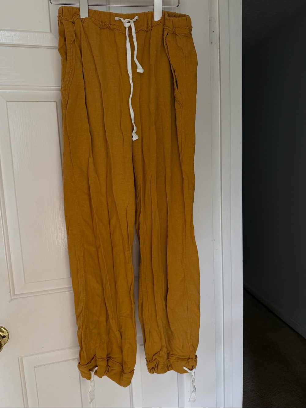 Women’s Drawstring Cotton-Linen Blend Pants in Mustard